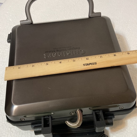 BREAKFAST CENTRAL BELGIAN BRAND NEW WAFFLE MAKER WITH PANCAKE PLATE - Picture 11 of 12